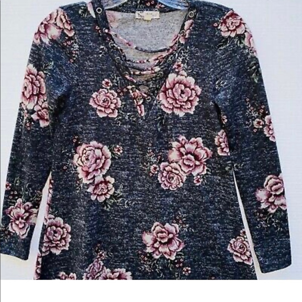 About A Girl Women's Dress
Color: Gray w/pink Floral - Picture 3 of 6